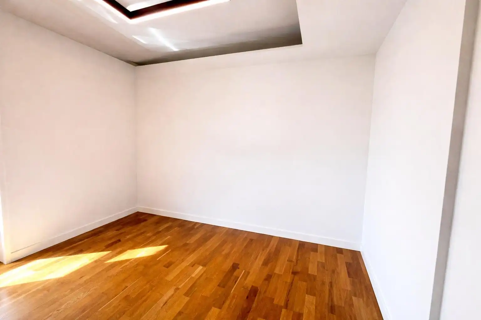 Habitación de Piso de alquiler en Benidorm con Aire acondicionado, Calefacción y Jardín privado