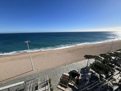 Vista exterior de Apartament en venda en Castell-Platja d'Aro amb Terrassa