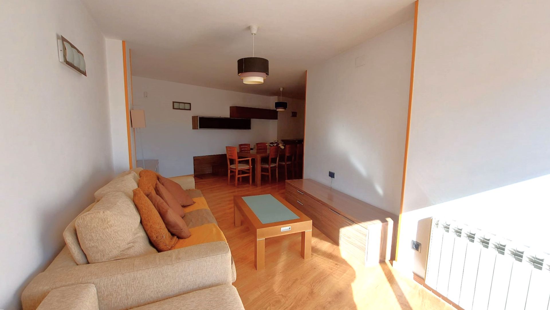Living room of Flat for sale in Sant Feliu de Llobregat  with Air Conditioner, Heating and Parquet flooring