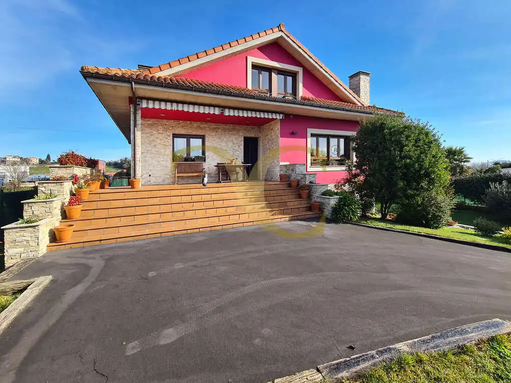 Vista exterior de Casa o chalet en venta en Siero con Calefacción, Terraza y Trastero