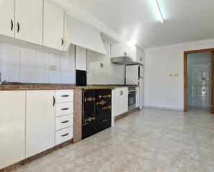 Kitchen of House or chalet for sale in Toén  with Balcony