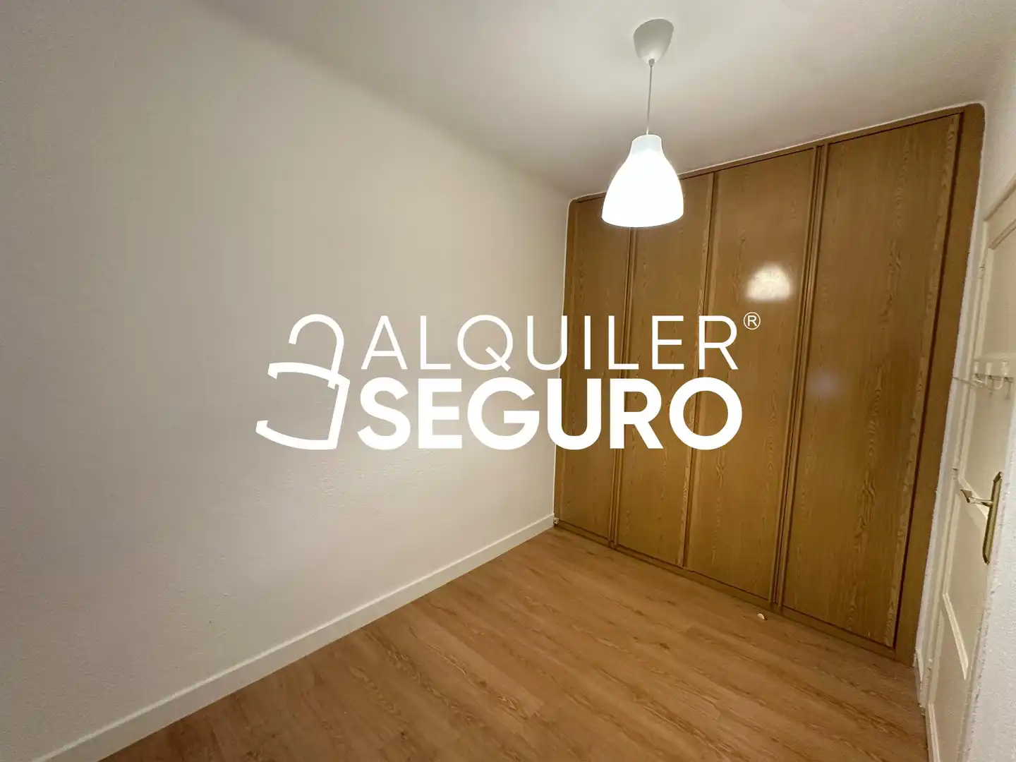 Schlafzimmer von Wohnung zur Miete in Madrid mit Heizung und Terrasse