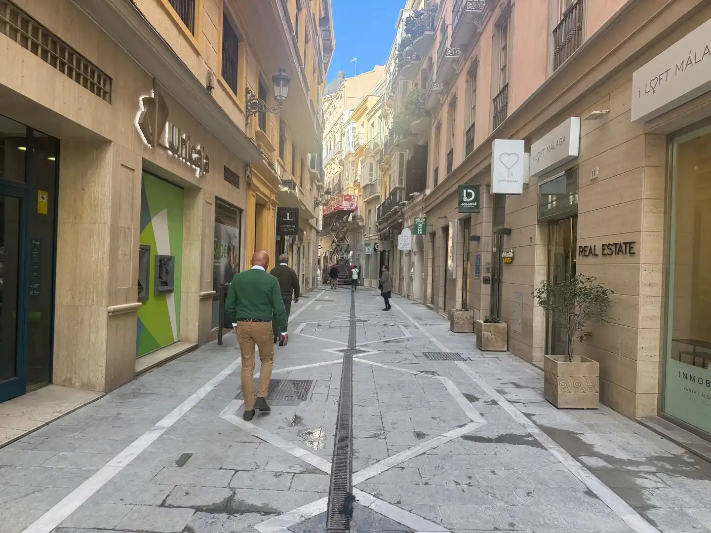 Vista exterior de Local de alquiler en Málaga