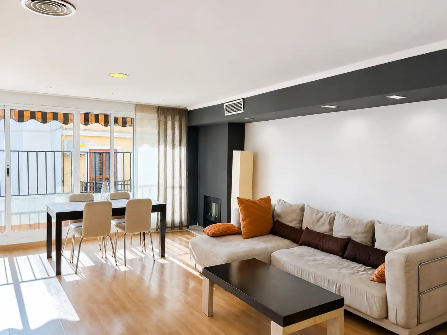 Sala d'estar de Pis de lloguer en Alzira amb Aire condicionat, Calefacció i Terrassa