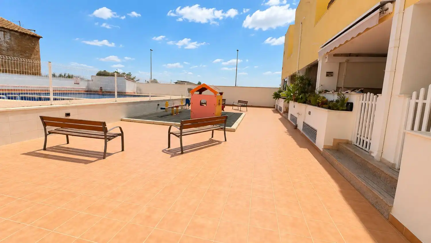 Terraza de Ático de alquiler en Oeste