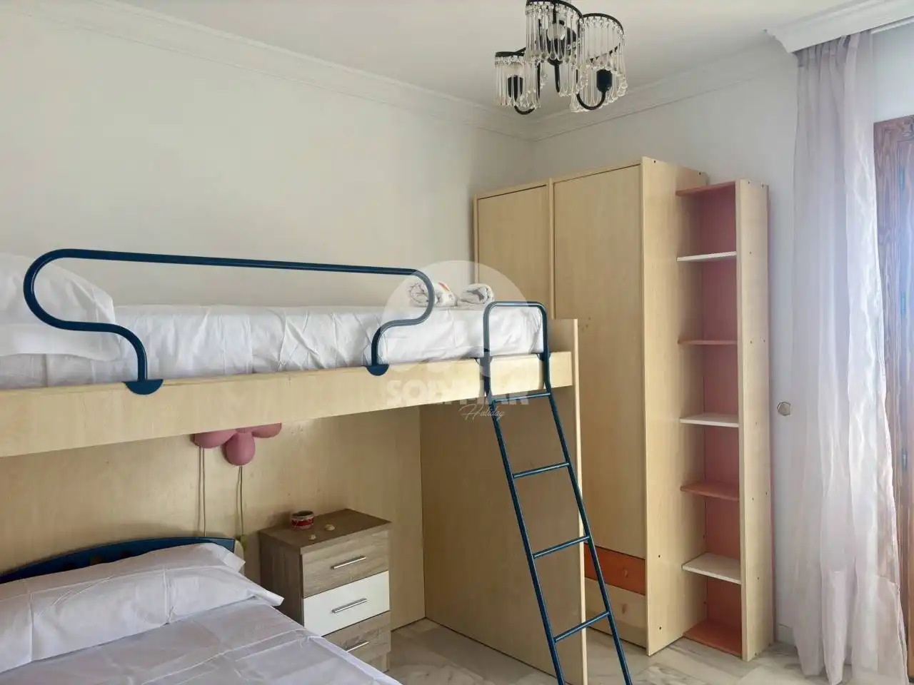 Dormitori de Casa o xalet en venda en Vélez-Málaga amb Aire condicionat, Jardí privat i Terrassa