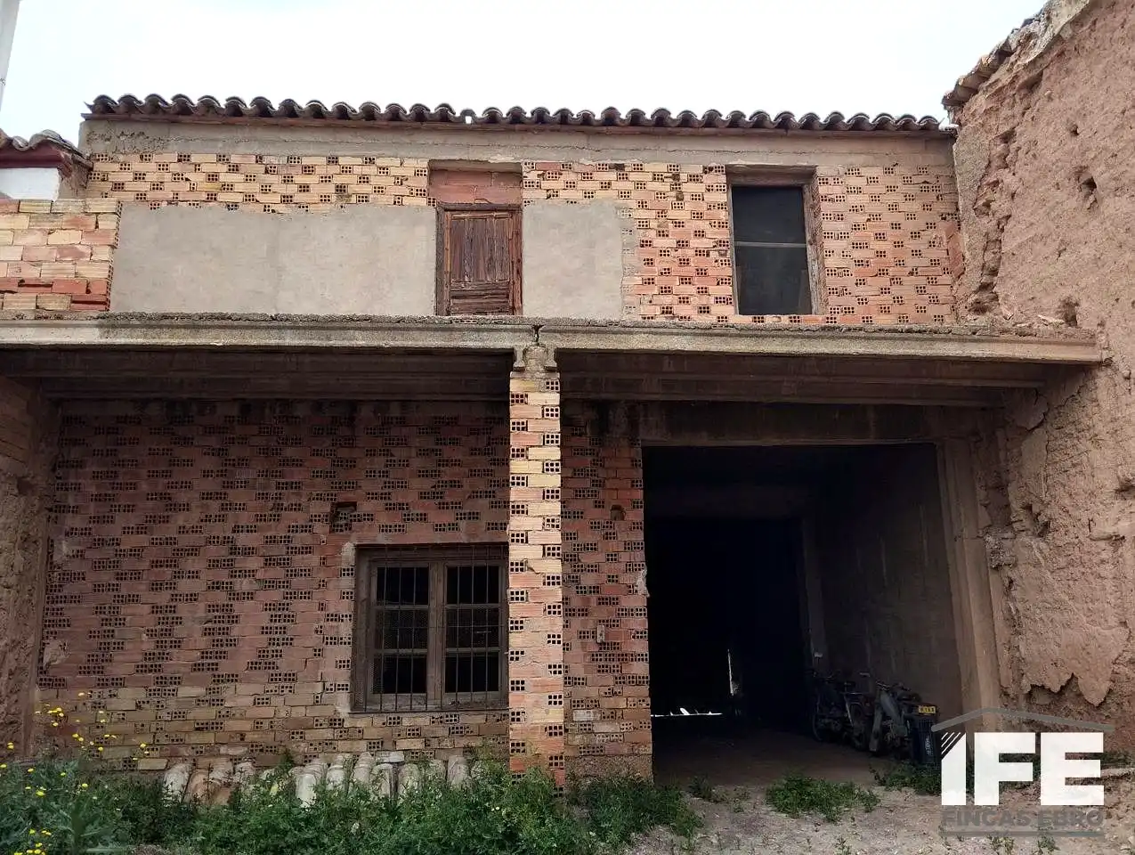 Vista exterior de Edificio en venta en Boquiñeni