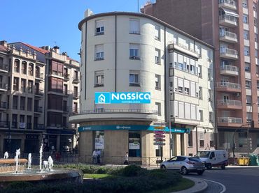 Pis amb balcó en venda a Calle Mártires 17