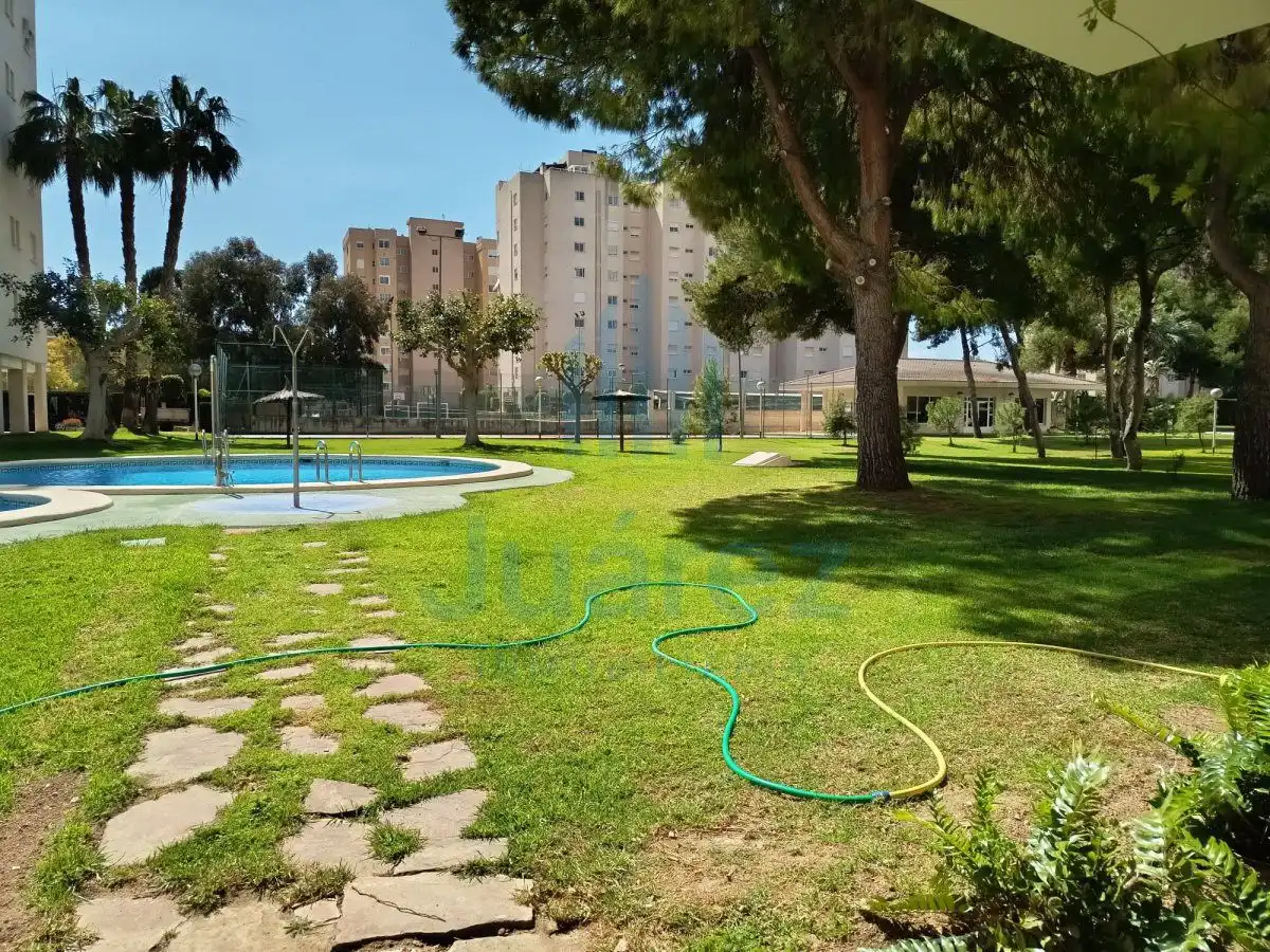 Piscina de Piso en venta en Alicante / Alacant con Aire acondicionado, Calefacción y Terraza