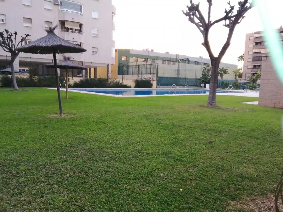 Bajo con piscina en alquiler en Carretera de Cádiz, imagen 28
