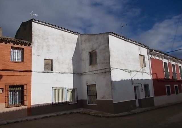 Exterior view of Country house for sale in Tébar