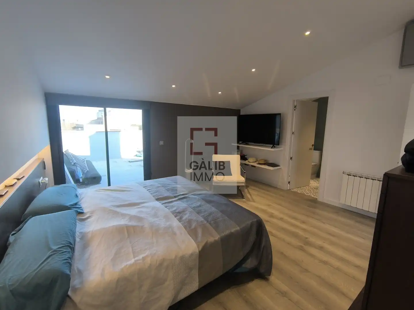 Bedroom of Duplexes for sale in Figueres  with Air Conditioner, Heating and Terrace