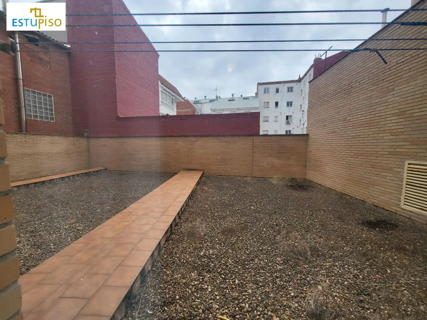 Parkplatz von Wohnung zum Verkauf in León Capital  mit Heizung und Möbliert