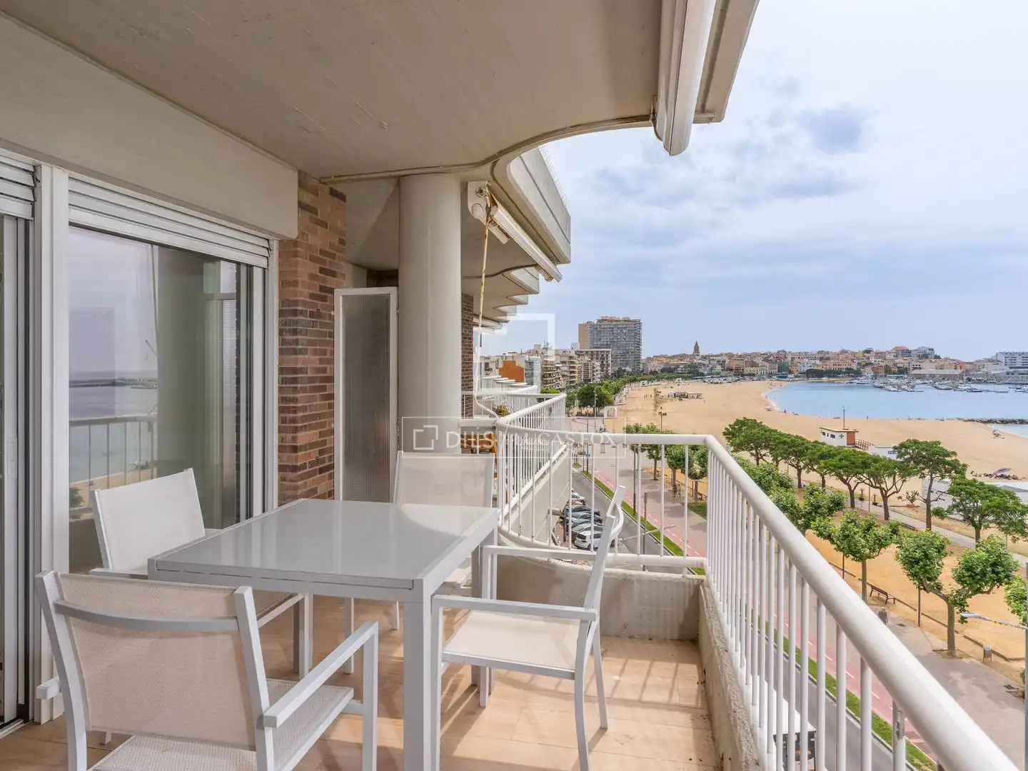 Flat with terrace for sale in Platja Gran, imagen 3