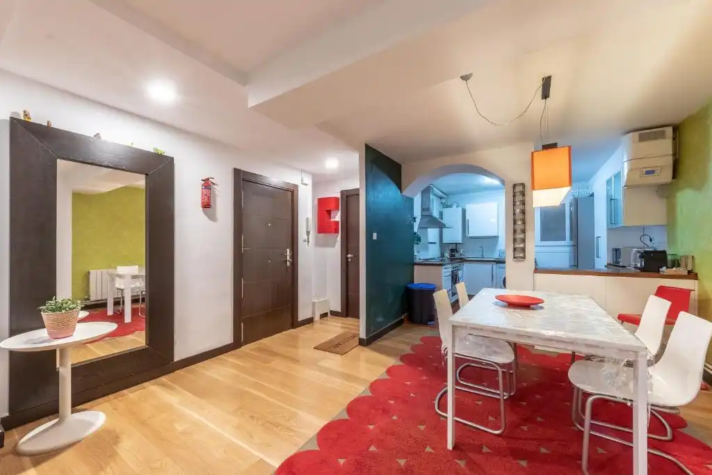 Piso en venta en Bilbao  con Calefacción, Parquet y Amueblado