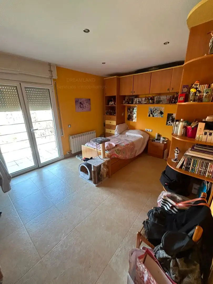 Dormitori de Casa o xalet en venda en La Pobla de Claramunt amb Aire condicionat, Calefacció i Jardí privat