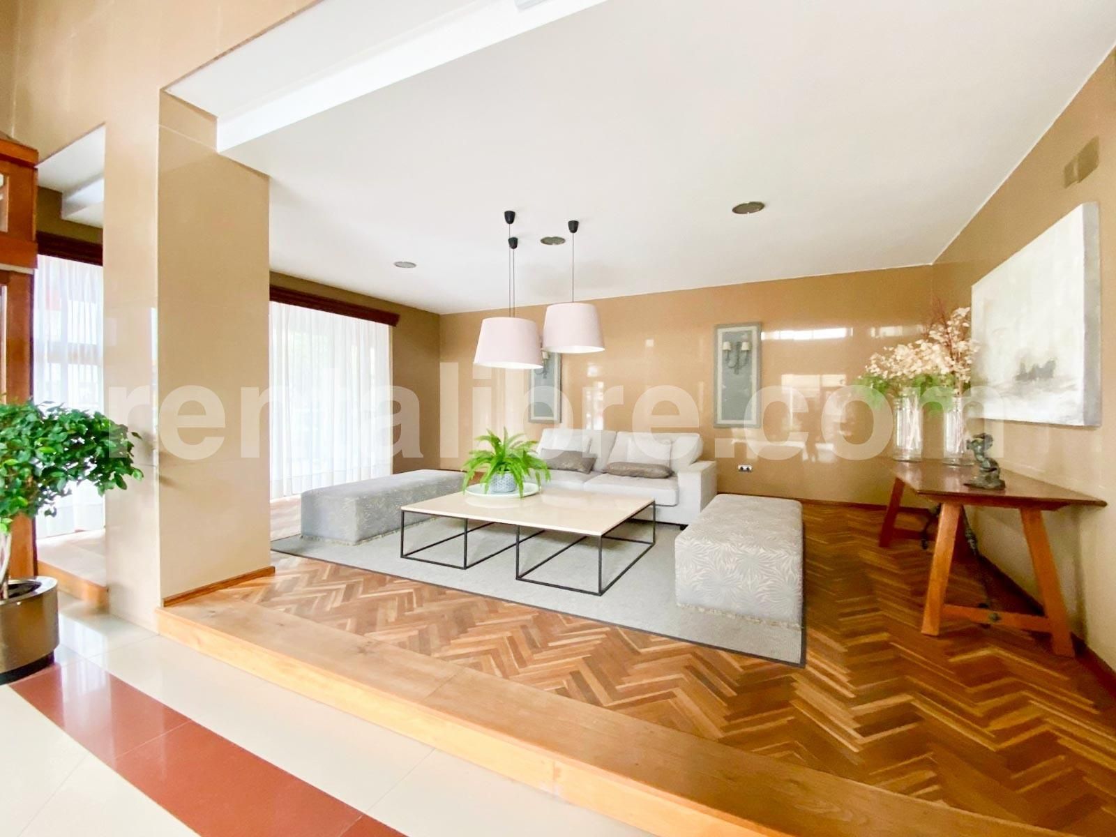 Living room of Single-family semi-detached for sale in Jerez de la Frontera  with Air Conditioner, Heating and Parquet flooring
