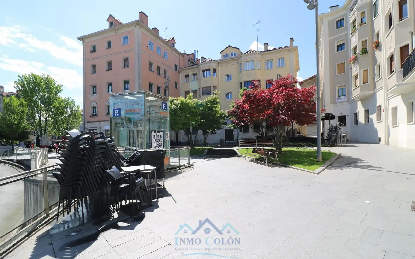 Vista exterior de Piso en venta en Irun  con Calefacción y Trastero