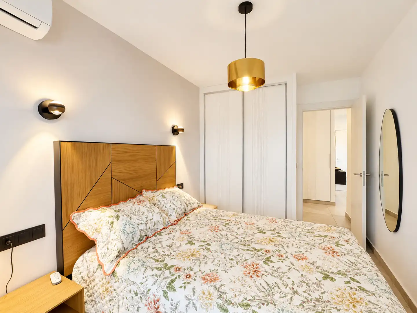Dormitori de Apartament en venda en Calpe / Calp amb Aire condicionat, Calefacció i Jardí privat