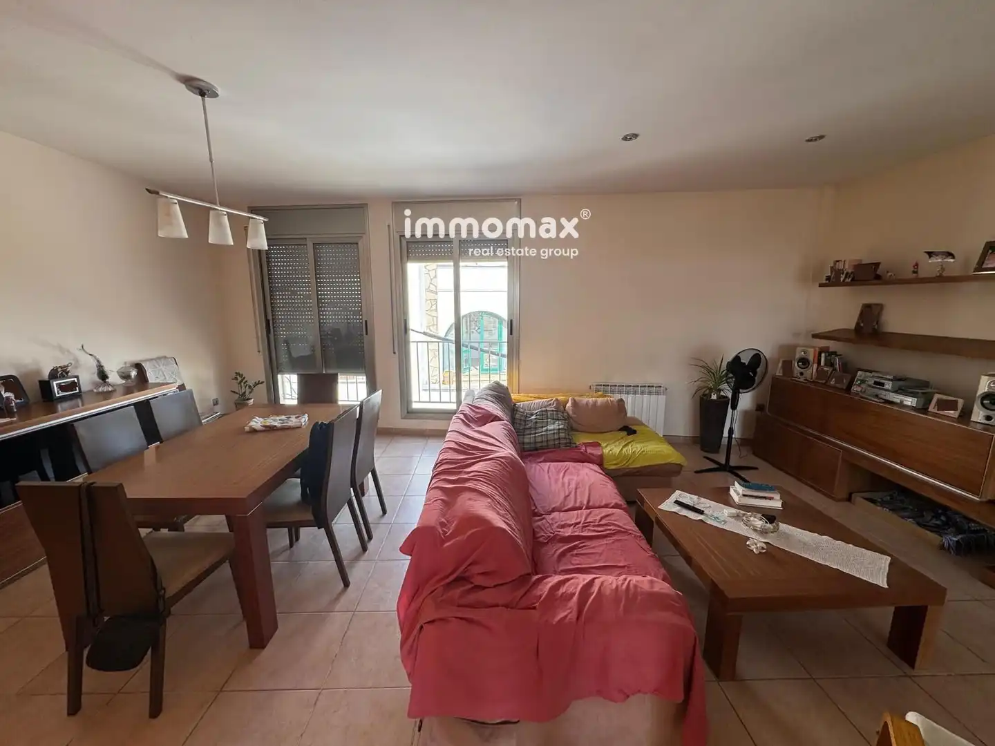 Sala d'estar de Casa adosada en venda en El Milà amb Terrassa