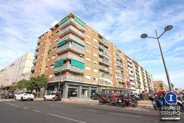 Piso en Venta en  MONESTIR DE POBLET en Barrio de Campanar