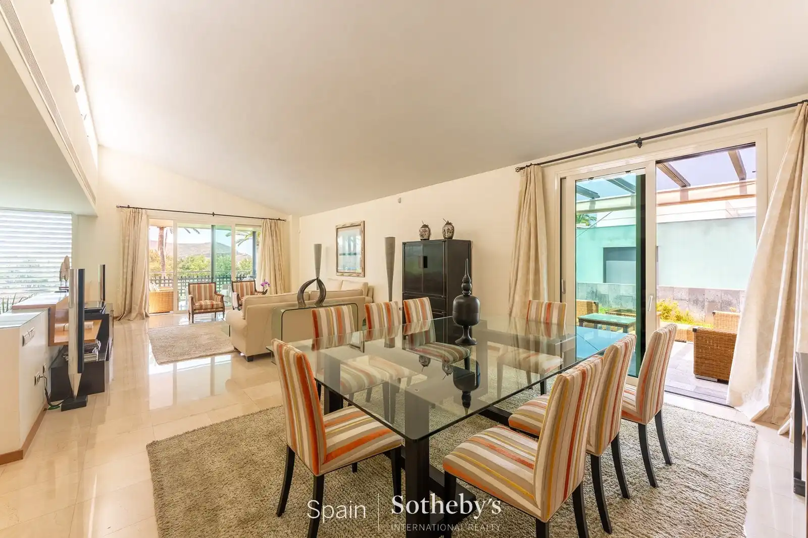 Comedor de Casa o chalet de alquiler en Arona con Aire acondicionado, Jardín privado y Terraza
