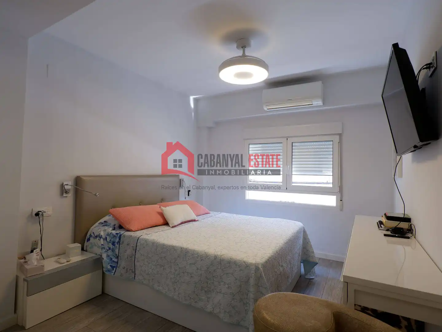 Habitación de Apartamento en venta en Valencia con Aire acondicionado y Balcón