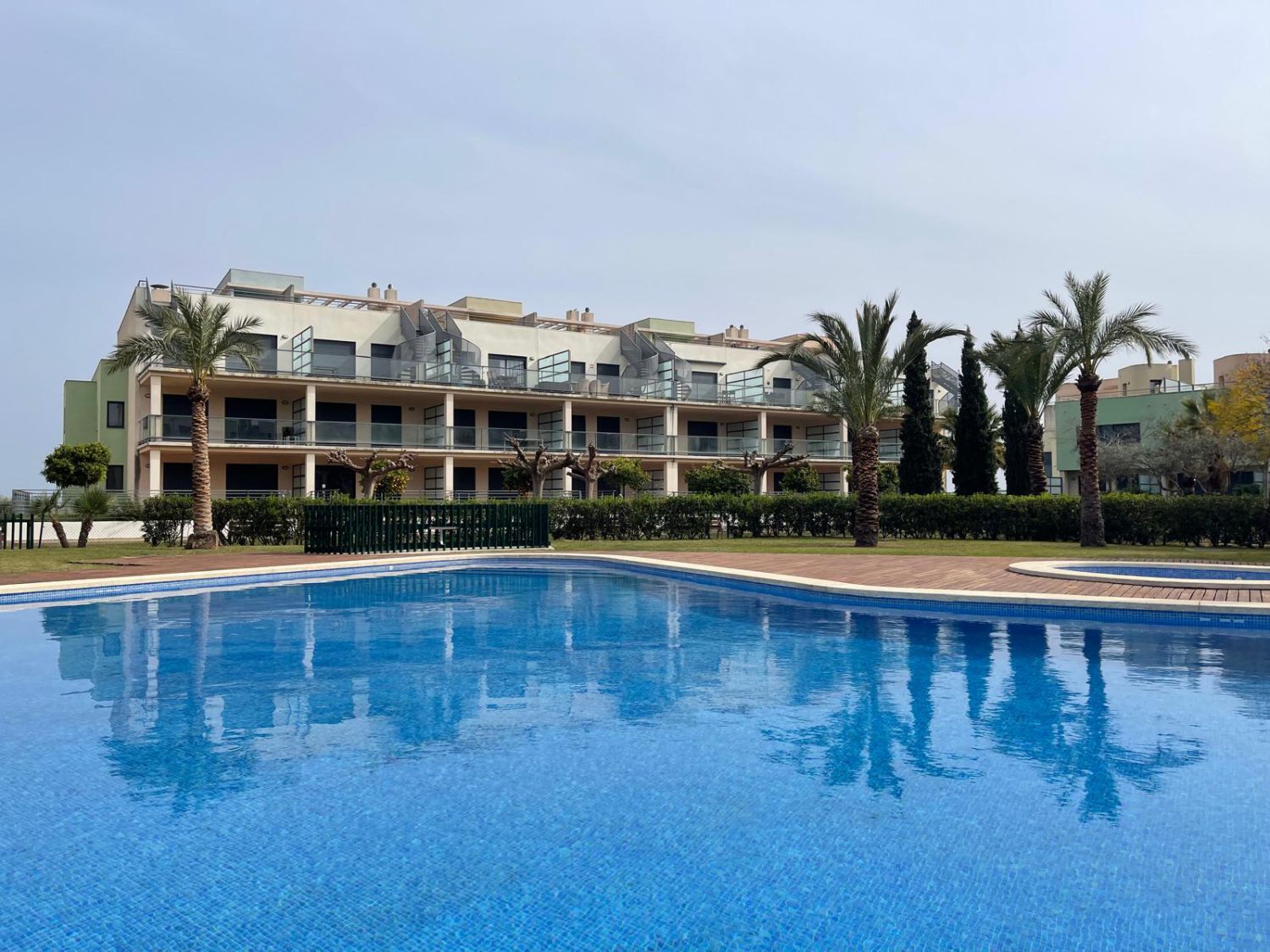 Schwimmbecken von Wohnung zum Verkauf in San Jorge / Sant Jordi mit Klimaanlage, Parkett und Terrasse