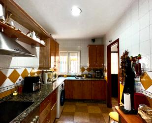 Kitchen of Single-family semi-detached for sale in Chiclana de la Frontera  with Storage room and Furnished