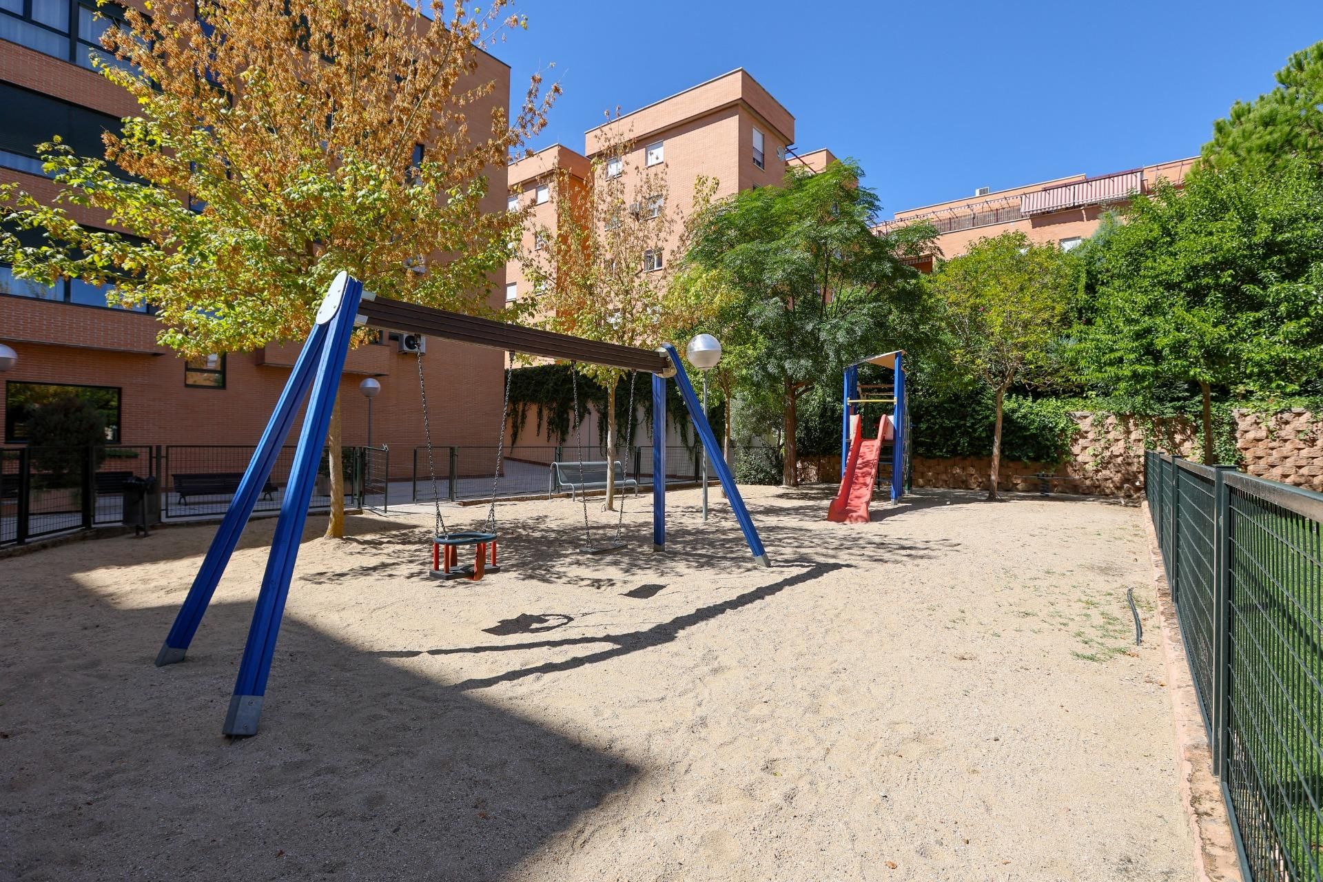 Parking de Piso en venta en Valdemoro con Aire acondicionado, Calefacción y Trastero