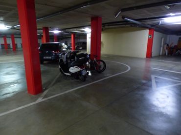 Parking avec ascenseur à vendre à Paper