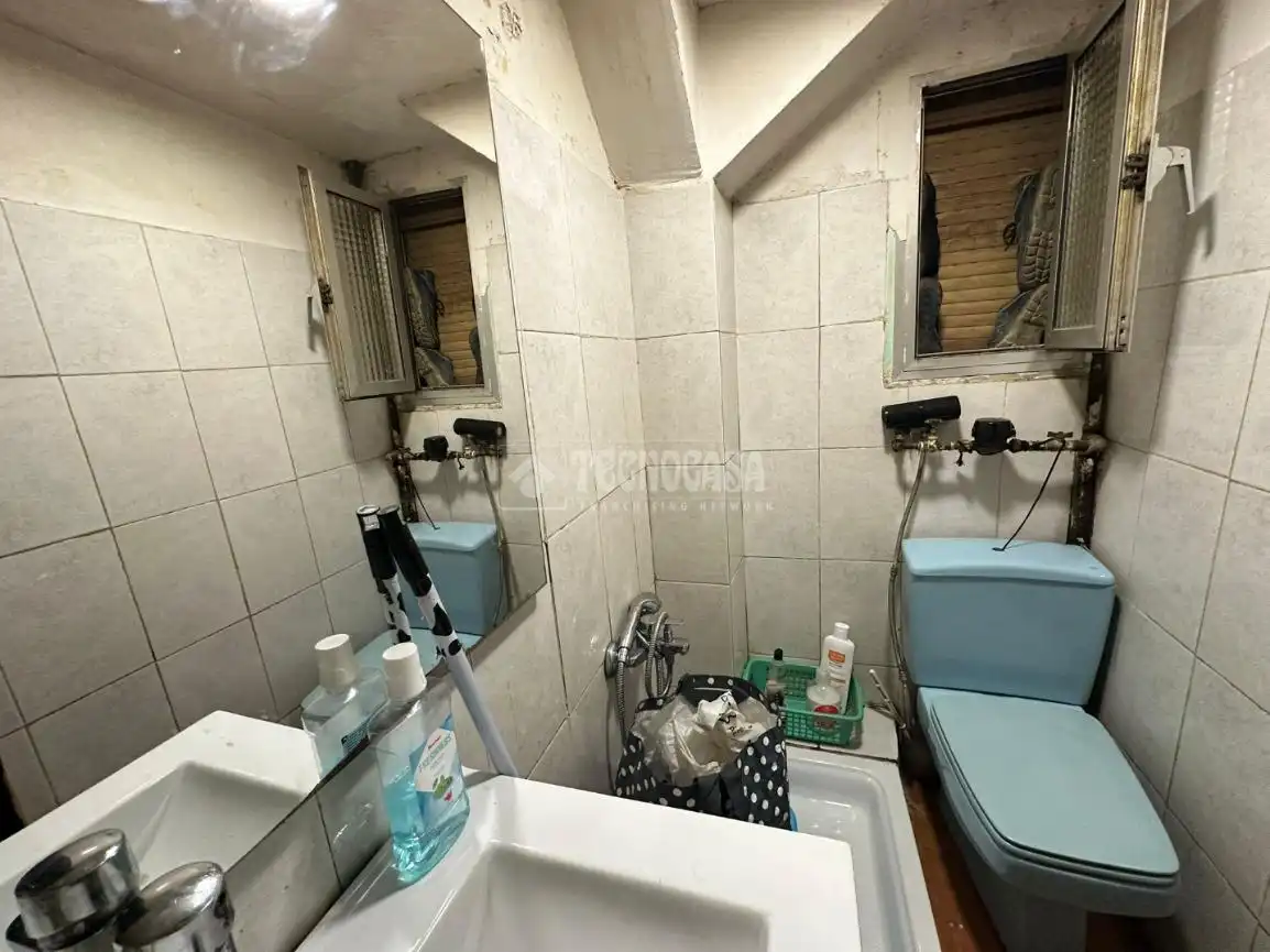 Bathroom of Flat for sale in Zaragoza