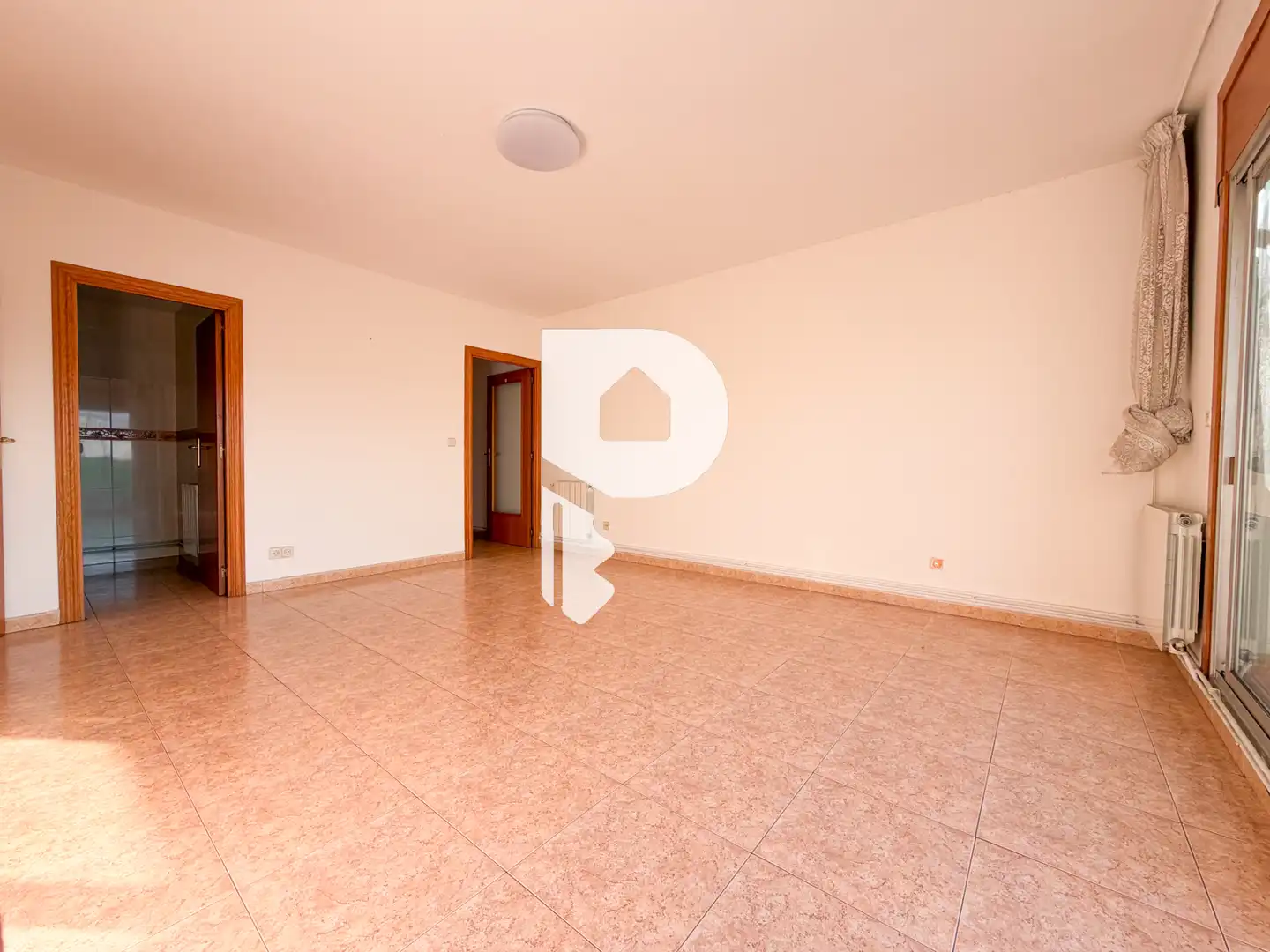 Sala de estar de Piso en venta en Sant Joan Despí con Calefacción, Terraza y Horno