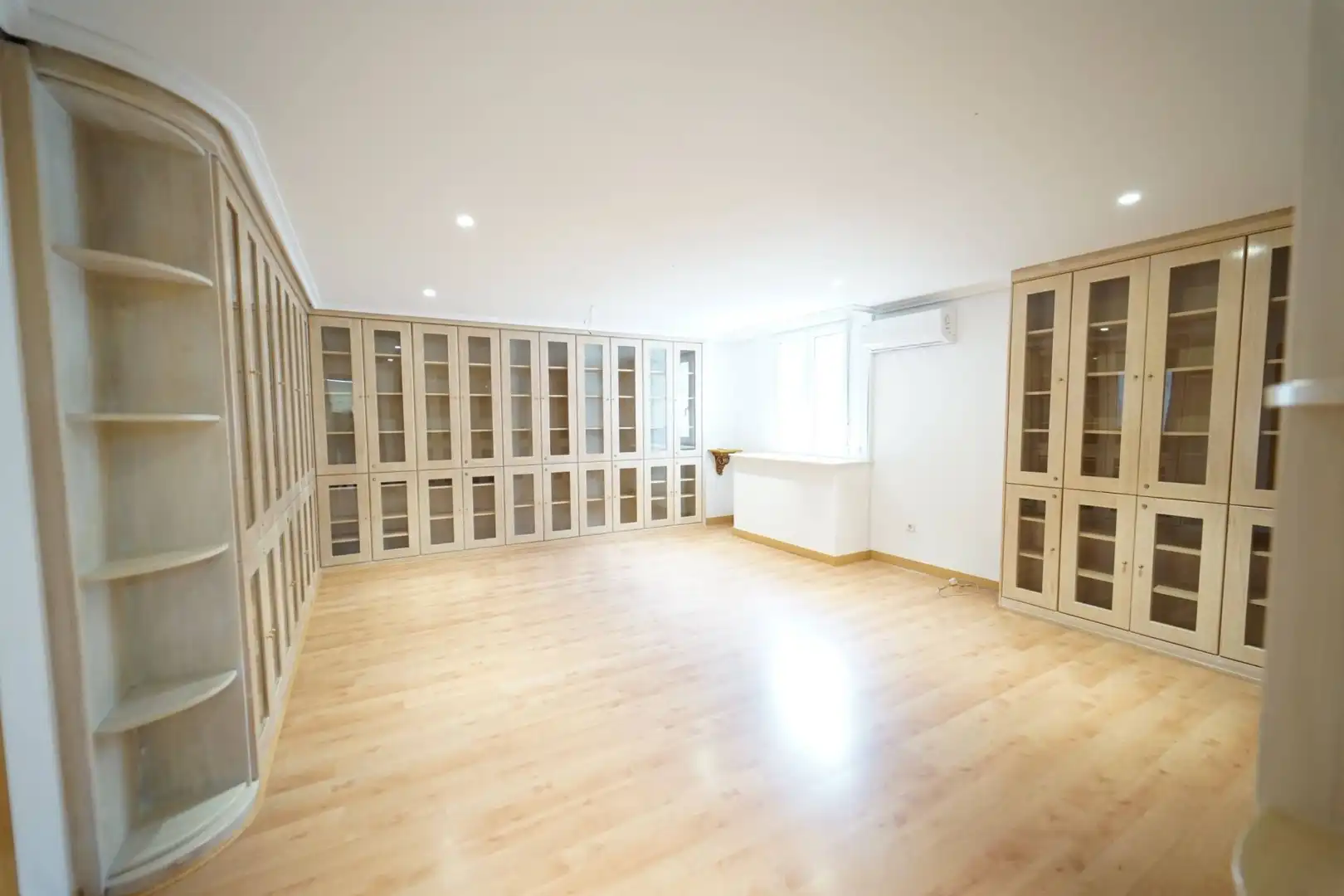 Oficina en venta en Santander con Aire acondicionado, Calefacción y Trastero