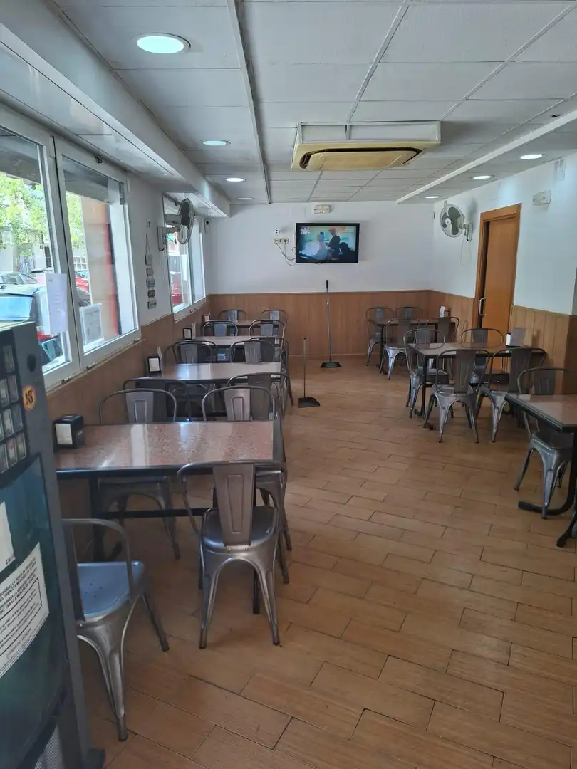 Geschaftsraum zur Miete in Valencia mit Möbliert
