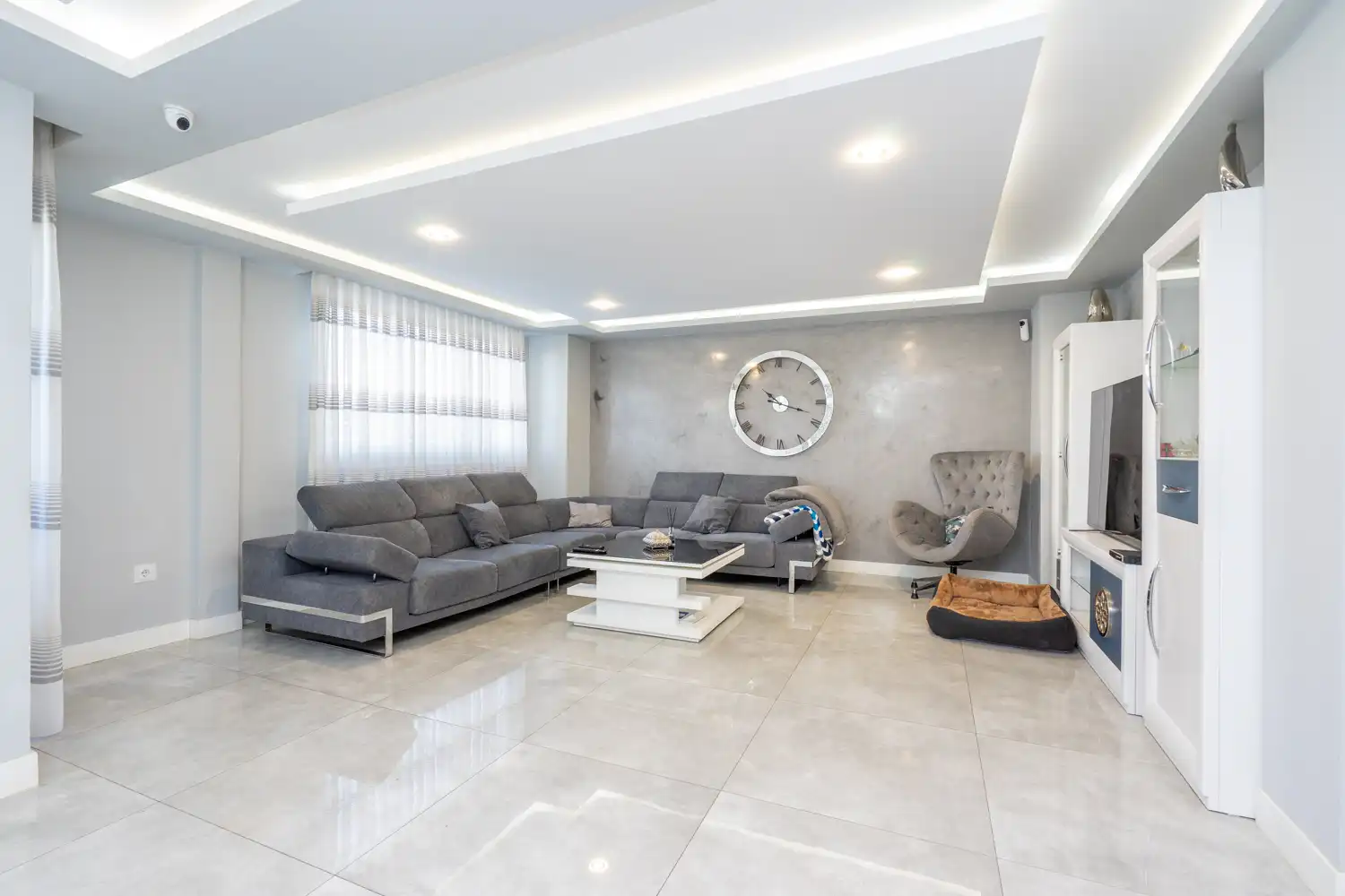 Sala d'estar de Casa adosada en venda en Valdemoro amb Aire condicionat, Calefacció i Jardí privat