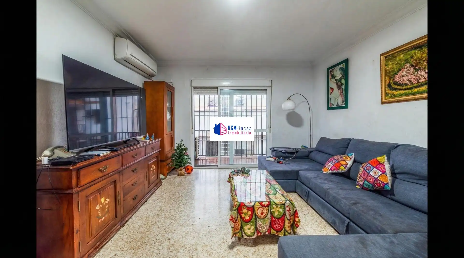 Living room of Flat for sale in Sevilla
