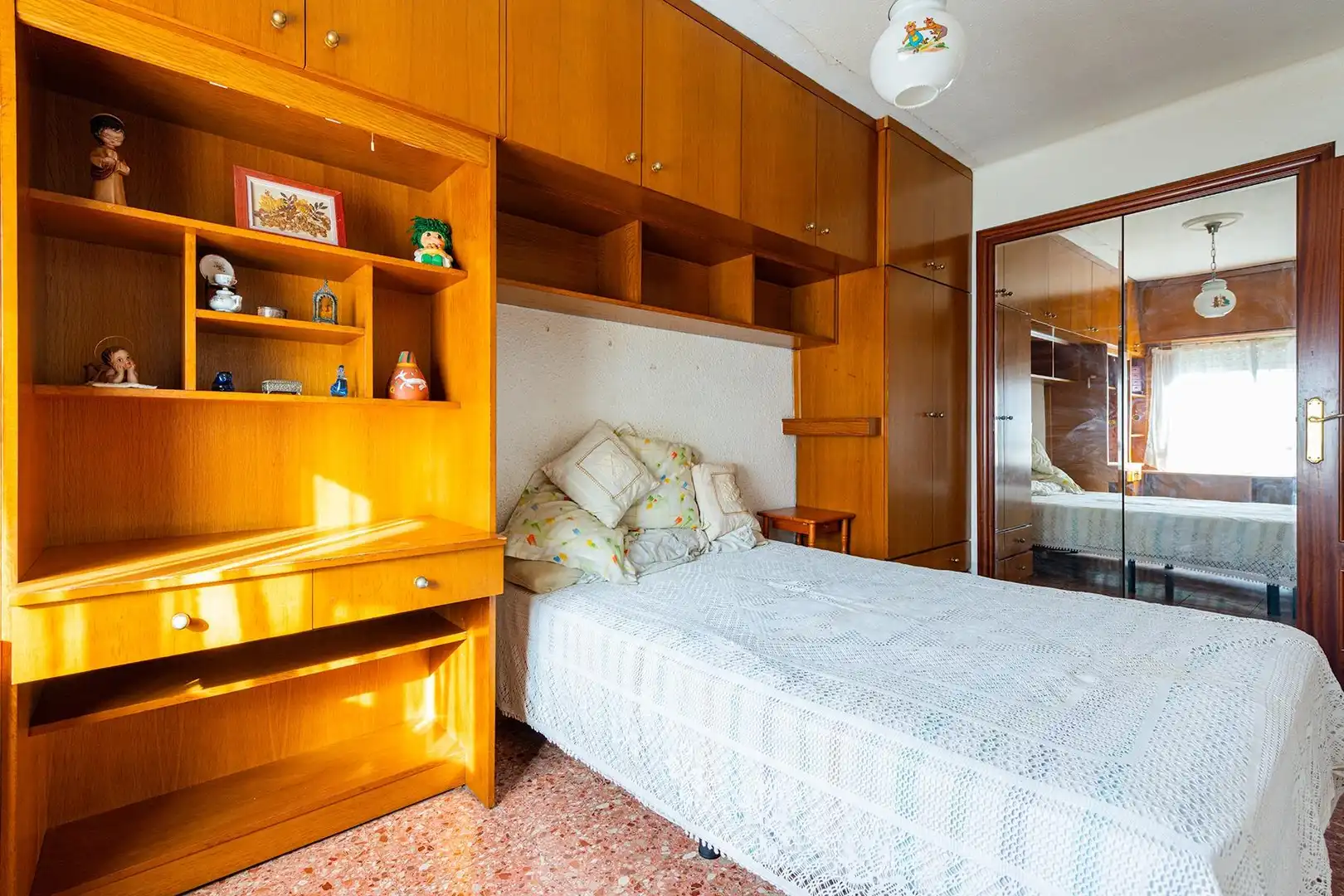 Schlafzimmer von Wohnung zum Verkauf in Valencia mit Balkon