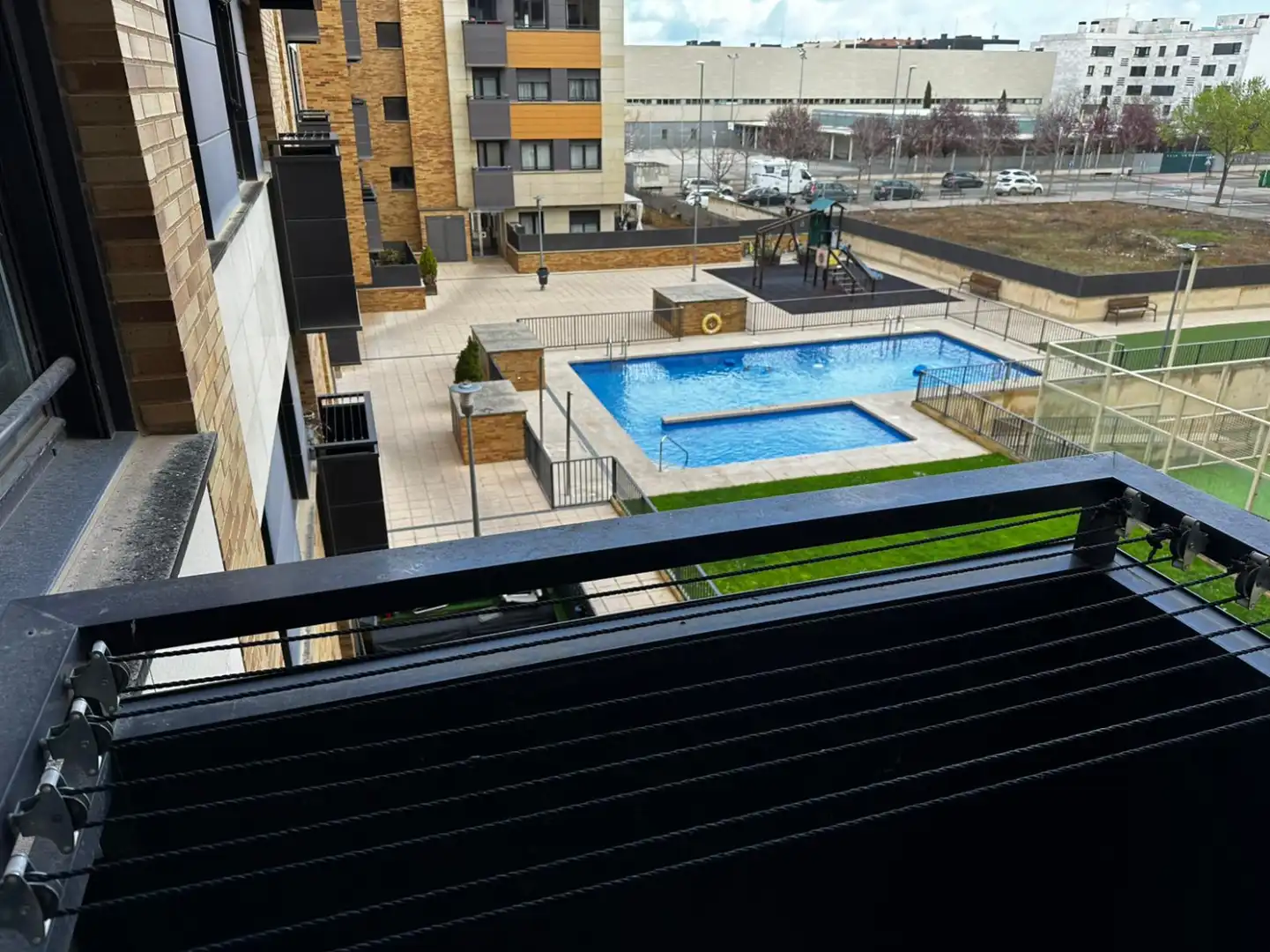 Piscina de Piso en venta en  Logroño con Aire acondicionado, Calefacción y Trastero
