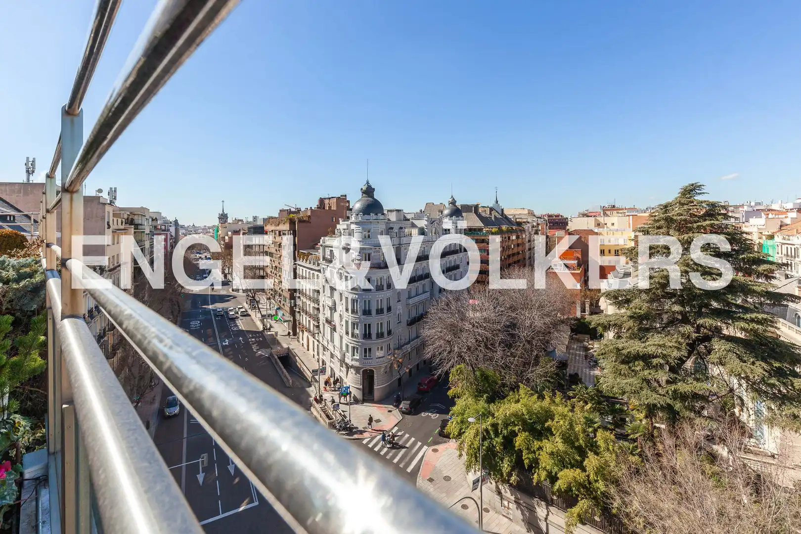 Vista exterior de Ático en venta en Madrid con Aire acondicionado, Calefacción y Terraza