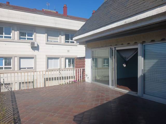 Casa-chalet en Venta en Avenida GRAN VIA en Salgueira - O Castaño
