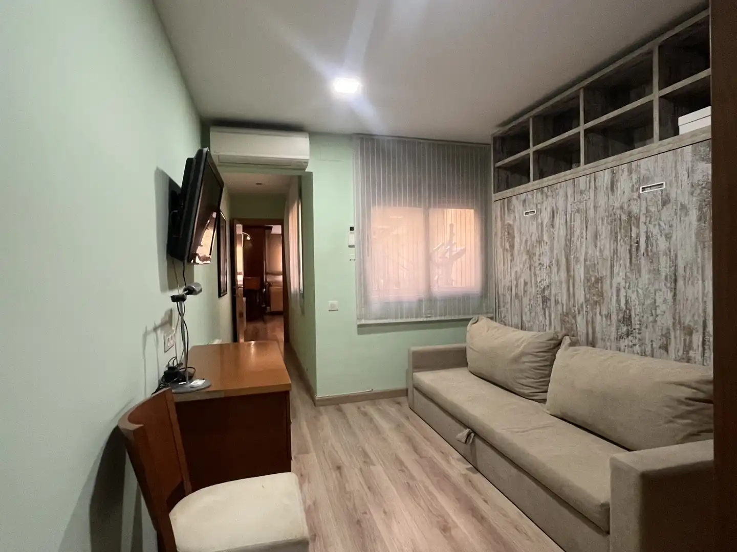 Casa adosada en venta en Carrer de les Colomeres, 84, Centre - Estació