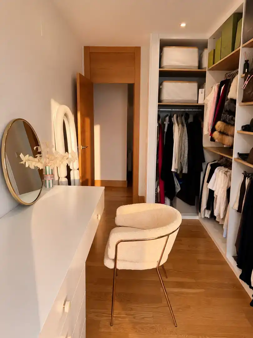 Schlafzimmer von Wohnung zum Verkauf in Oviedo 