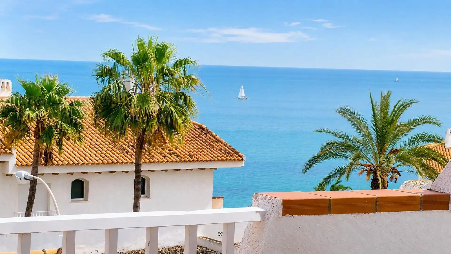 Vista exterior de Dúplex en venta en Bigastro con Aire acondicionado, Terraza y Piscina comunitaria