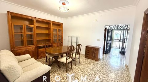 Foto 5 de Casa adosada en venta en Centro - Doña Mercedes, Dos Hermanas