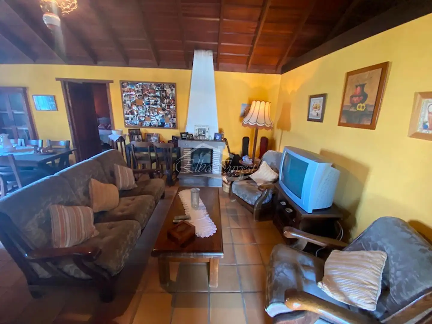 Sala d'estar de Casa o xalet en venda en El Tanque amb Jardí privat, Terrassa i Traster