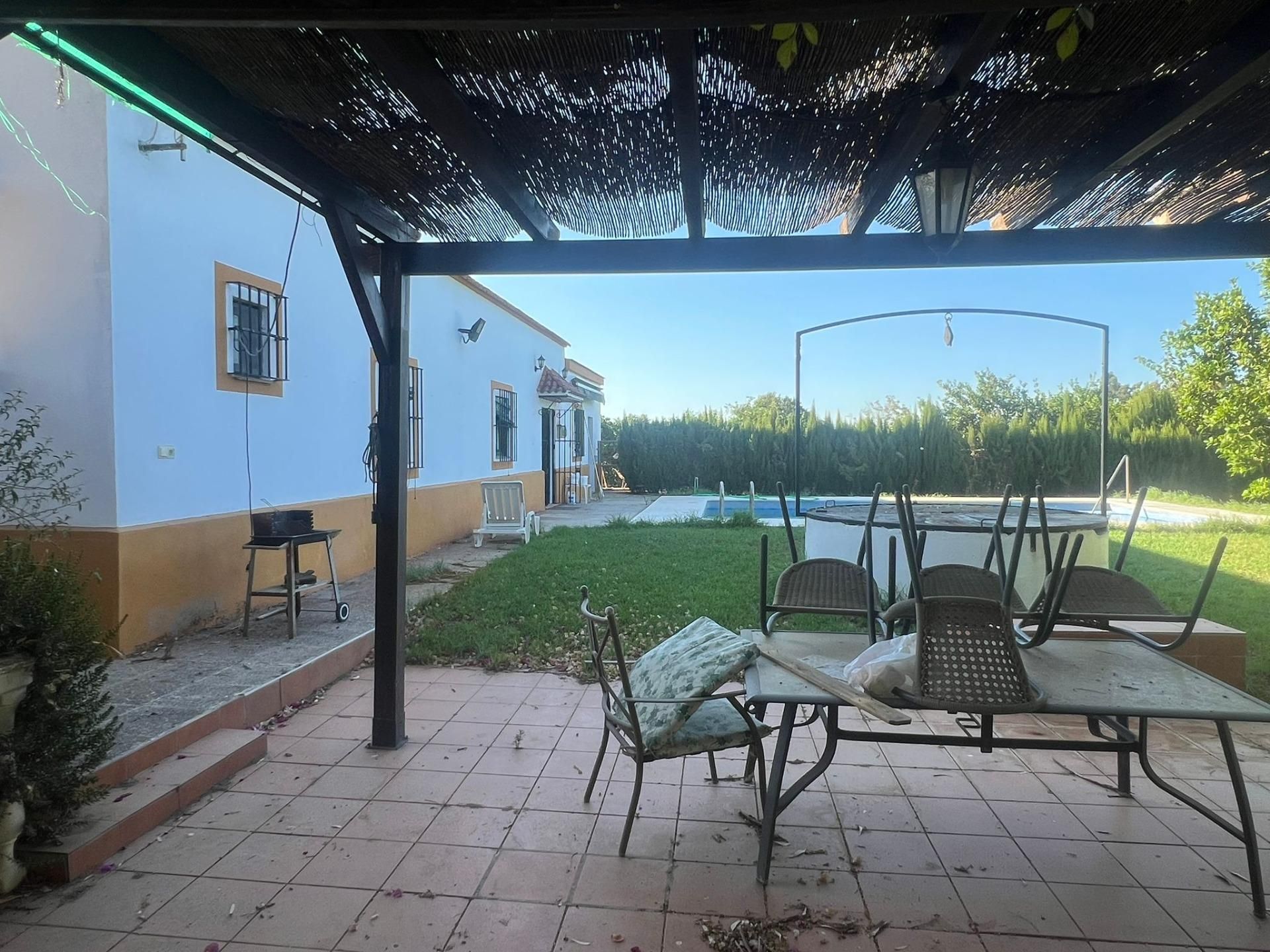 Terrassa de Casa o xalet en venda en Utrera amb Aire condicionat, Calefacció i Jardí privat