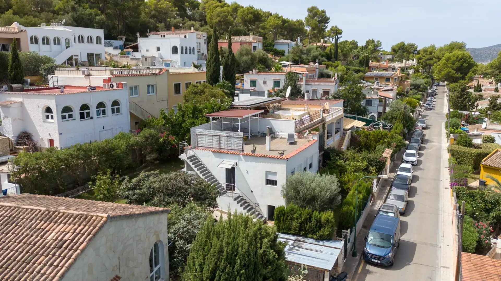 Vista exterior de Casa adosada en venda en Calvià amb Aire condicionat, Calefacció i Jardí privat