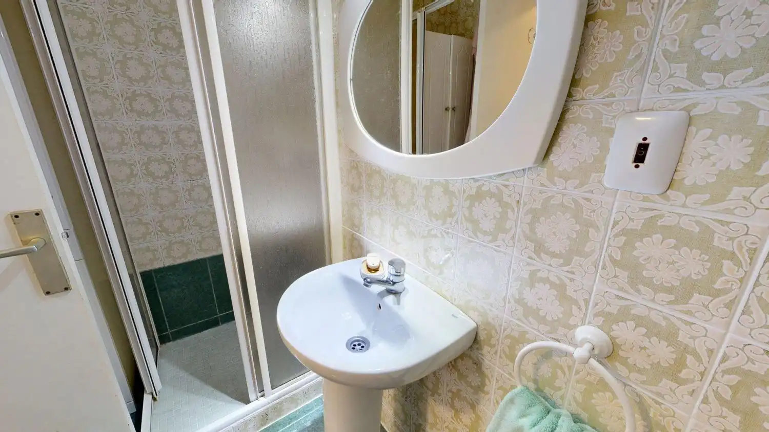 Badezimmer von Wohnung zum Verkauf in Alicante / Alacant mit Balkon