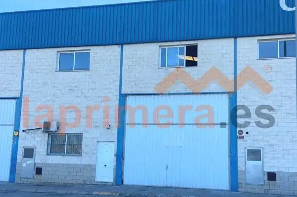 Nau industrial de lloguer a Alaquàs